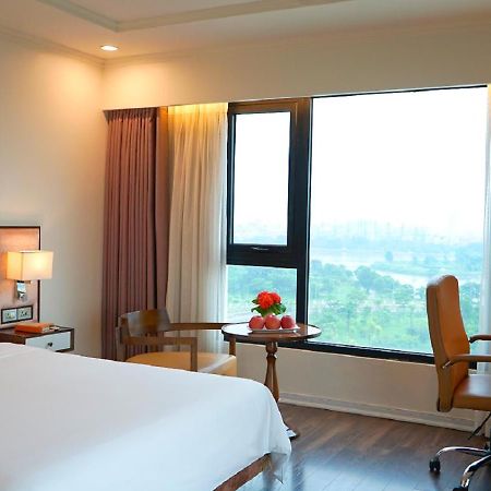 Ravatel Luxury Hotel Bac Giang Esterno foto