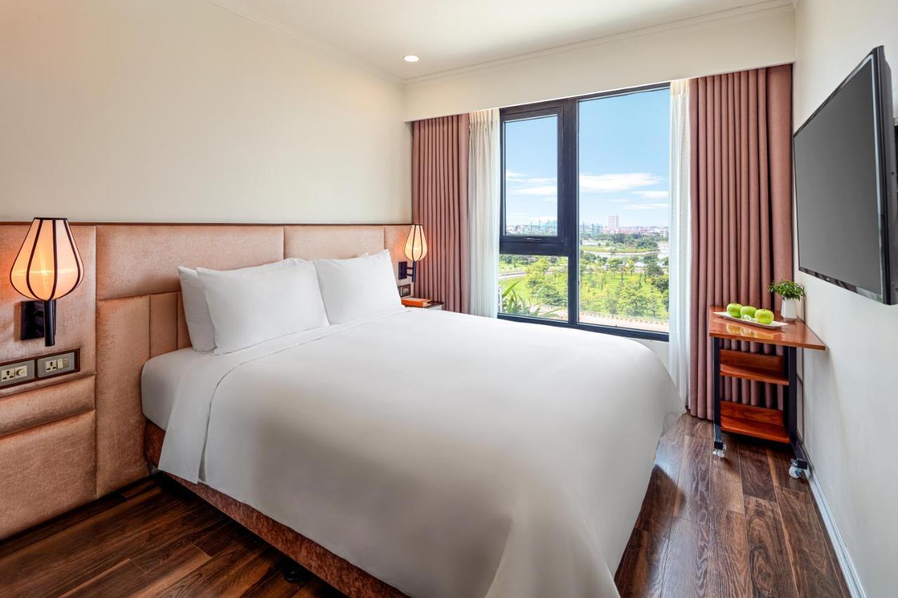Ravatel Luxury Hotel Bac Giang Esterno foto