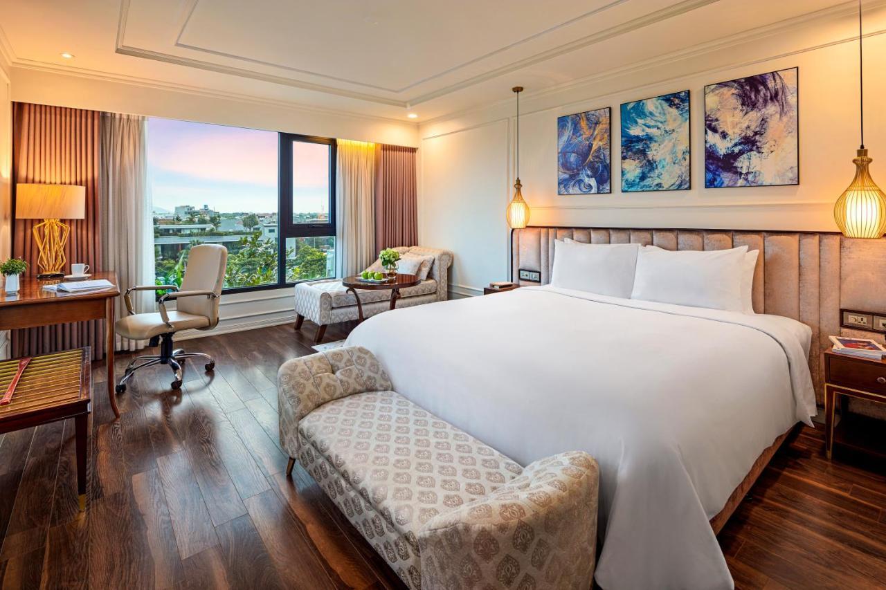 Ravatel Luxury Hotel Bac Giang Esterno foto