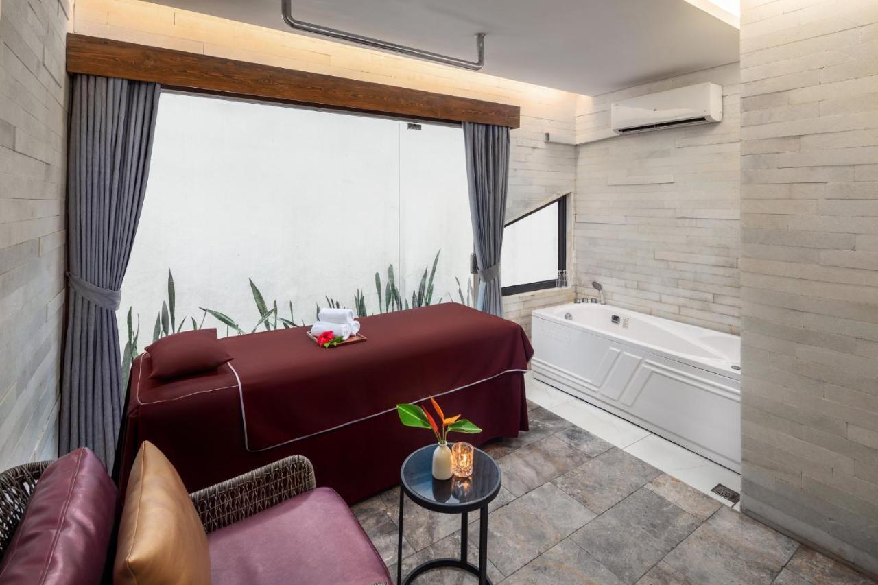 Ravatel Luxury Hotel Bac Giang Esterno foto
