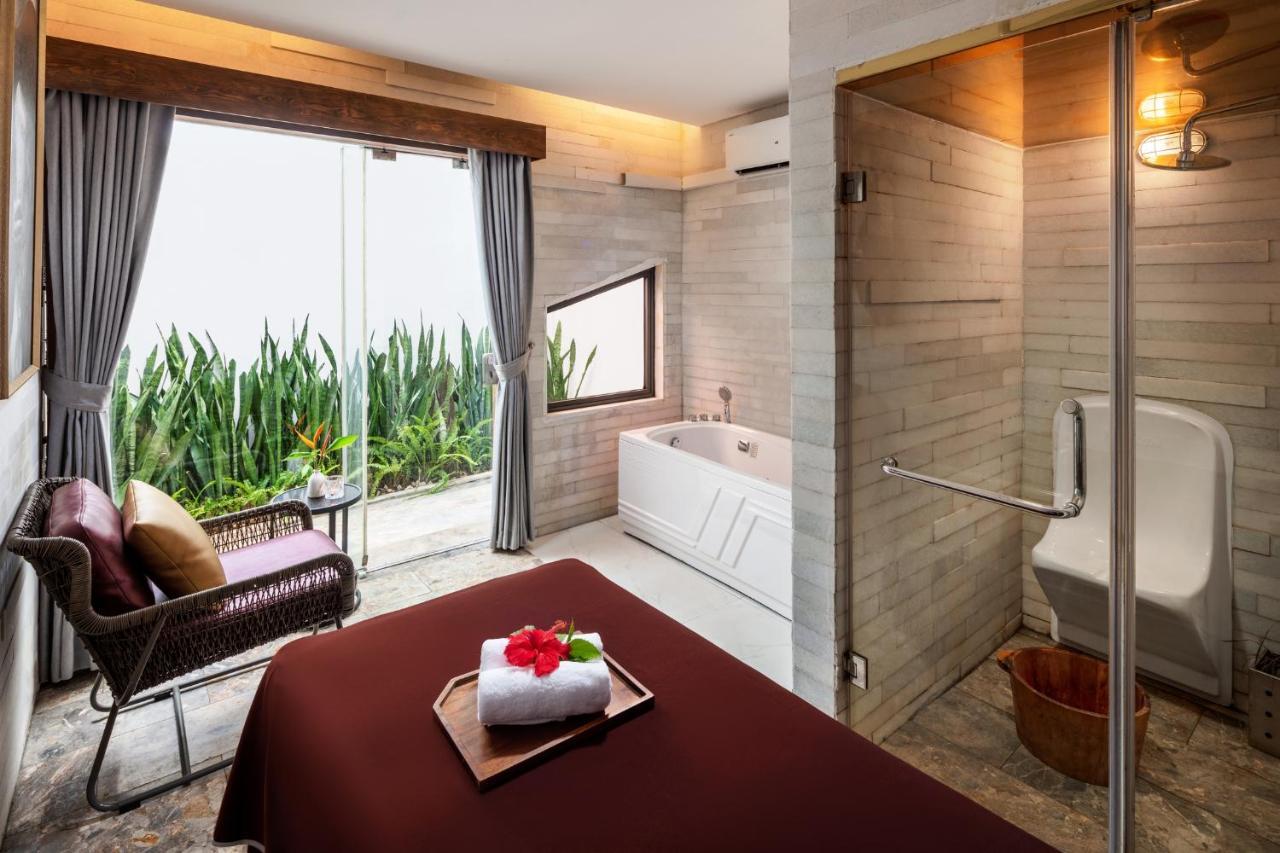 Ravatel Luxury Hotel Bac Giang Esterno foto
